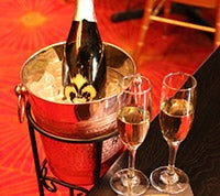 Bucket2FlutesRed_200x178.jpg